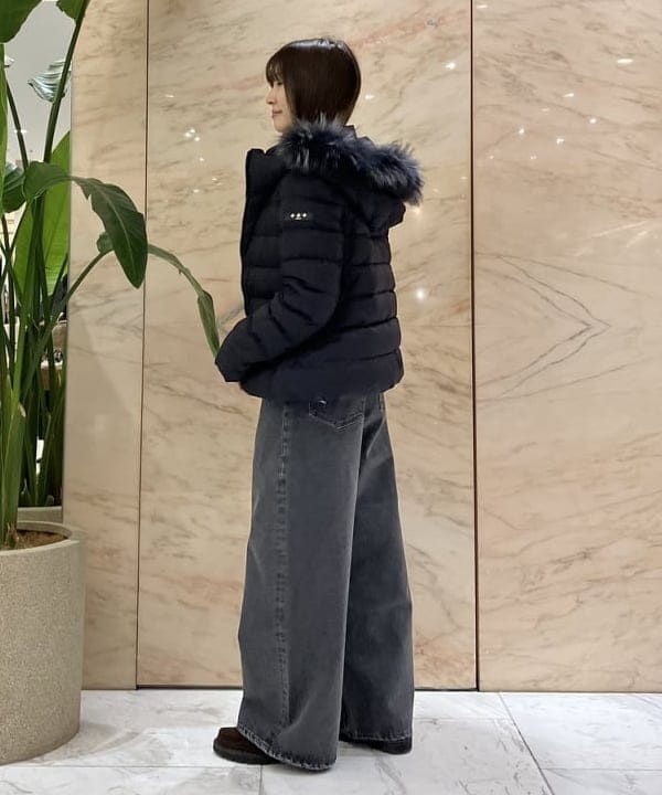 茂野 真楓さんの「BEAMS WOMEN｜TATRAS × Demi-Luxe BEAMS / 別注 KOSAVA セイル ファー ダウンジャケット」を使ったコーディネート