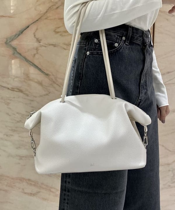 茂野 真楓さんの「BEAMS WOMEN｜TATRAS × Demi-Luxe BEAMS / 別注 KOSAVA セイル ファー ダウンジャケット」を使ったコーディネート