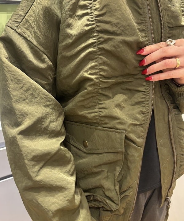 ちりこさんの「BEAMS WOMEN｜シャーリング MA-1 ブルゾン」を使ったコーディネート