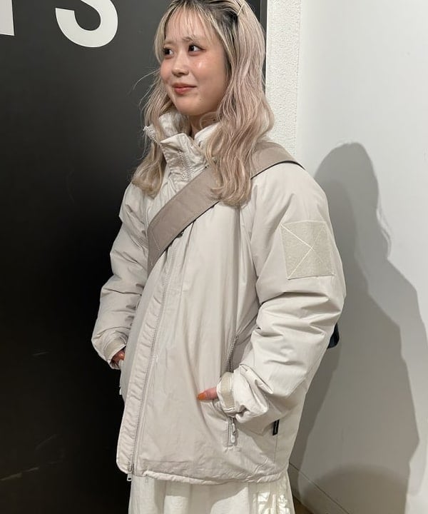 ando naoさんの「BEAMS WOMEN｜ニュースペーパーバッグ NEW」を使ったコーディネート