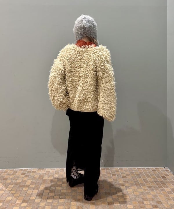 YABUさんの「BEAMS WOMEN｜ミックス ループ編み ニット ジャケット」を使ったコーディネート