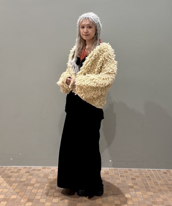 YABUさんの「BEAMS WOMEN｜ミックス ループ編み ニット ジャケット」を使ったコーディネート