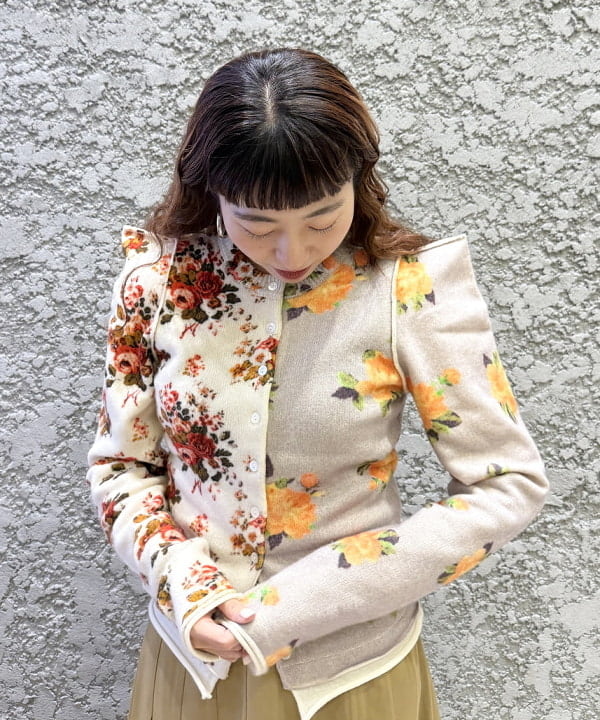 庭野 優紀さんの「BEAMS WOMEN｜ミックス ループ編み ニット ジャケット」を使ったコーディネート