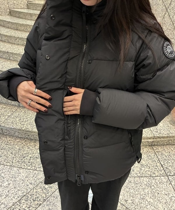 amiriさんの「BEAMS WOMEN｜ARC'TERYX / Granville Crossbody Bag」を使ったコーディネート