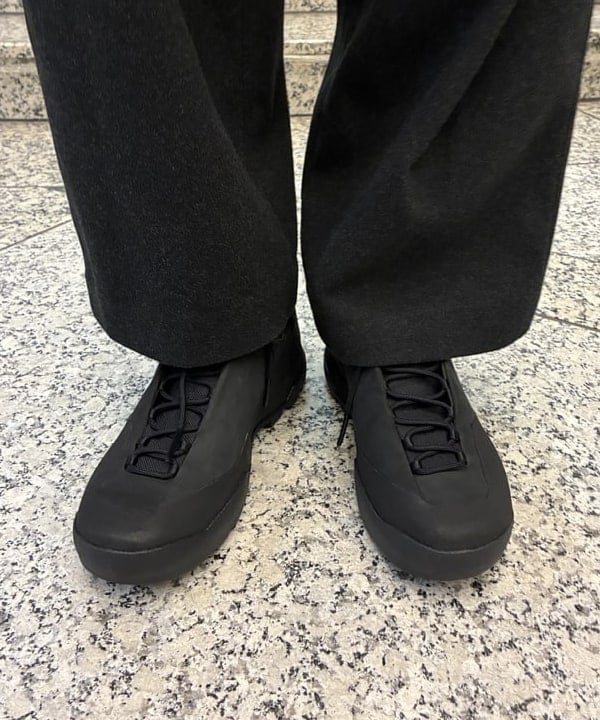 amiriさんの「BEAMS WOMEN｜ARC'TERYX / Granville Crossbody Bag」を使ったコーディネート