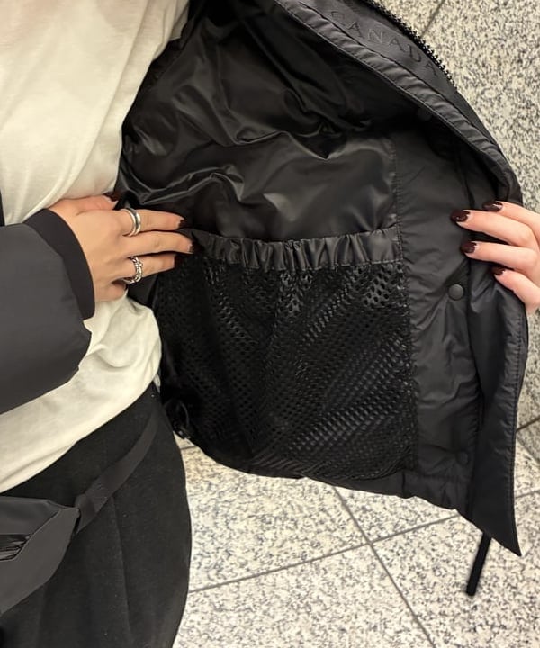 amiriさんの「BEAMS WOMEN｜ARC'TERYX / Granville Crossbody Bag」を使ったコーディネート