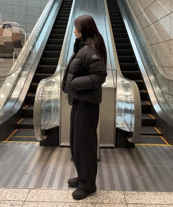amiriさんの「BEAMS WOMEN｜ARC'TERYX / Granville Crossbody Bag」を使ったコーディネート