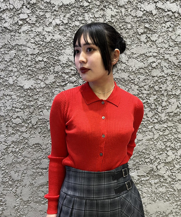 星野 真依さんの「BEAMS WOMEN｜リブ ポロ カーディガン」を使ったコーディネート