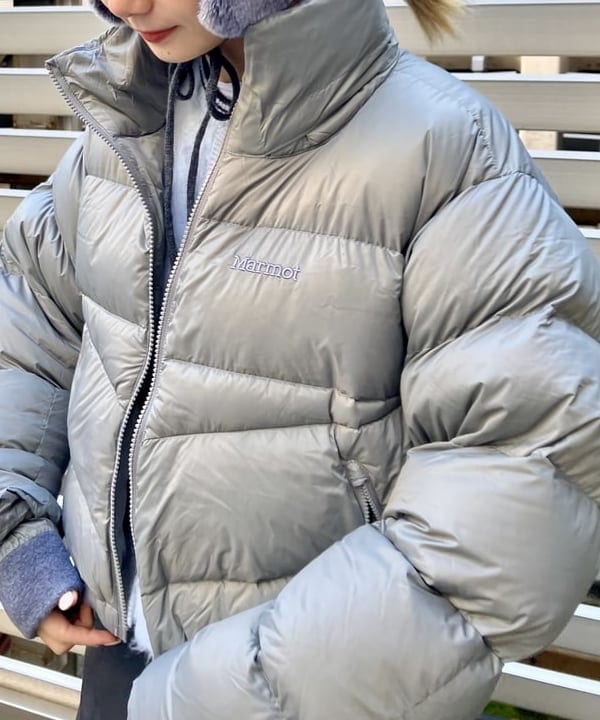 むりょさんの「BEAMS WOMEN｜【別注】Marmot / ショート ダウンジャケット」を使ったコーディネート