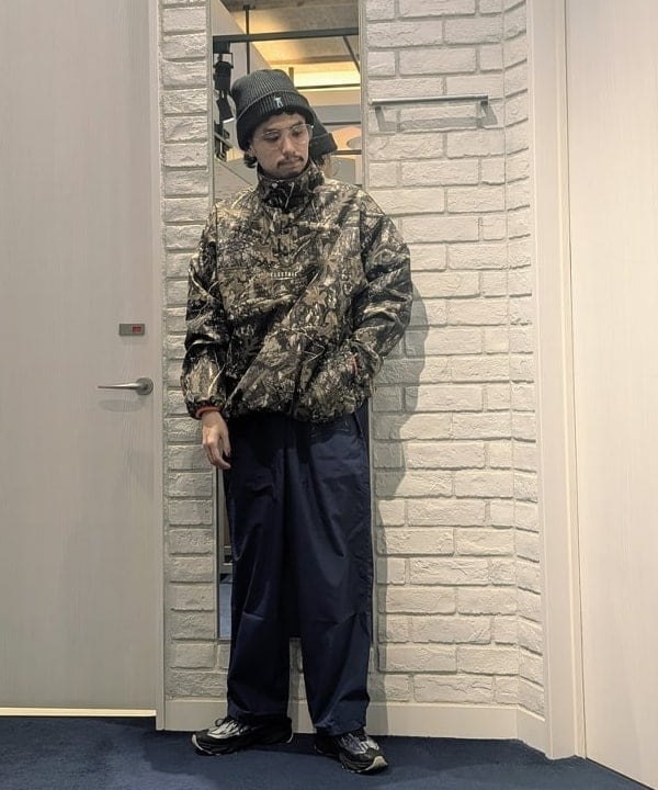 美品☆ビームスゴルフ　ハイブリッドダウン　ニット　カモフラ柄　2way 近年 ビームス ゴルフ 松坂屋名古屋店（1136712） スタイリング