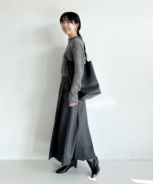 中丸　栞さんの「BEAMS WOMEN｜モヘヤ オフ タートル プルオーバー」を使ったコーディネート