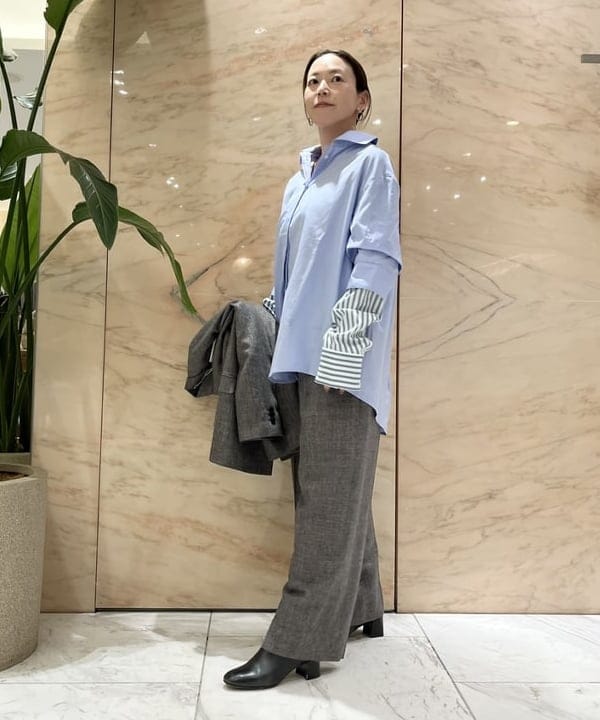 関 桂子さんの「BEAMS WOMEN｜ATON / ウール リネン チェック パンツ」を使ったコーディネート