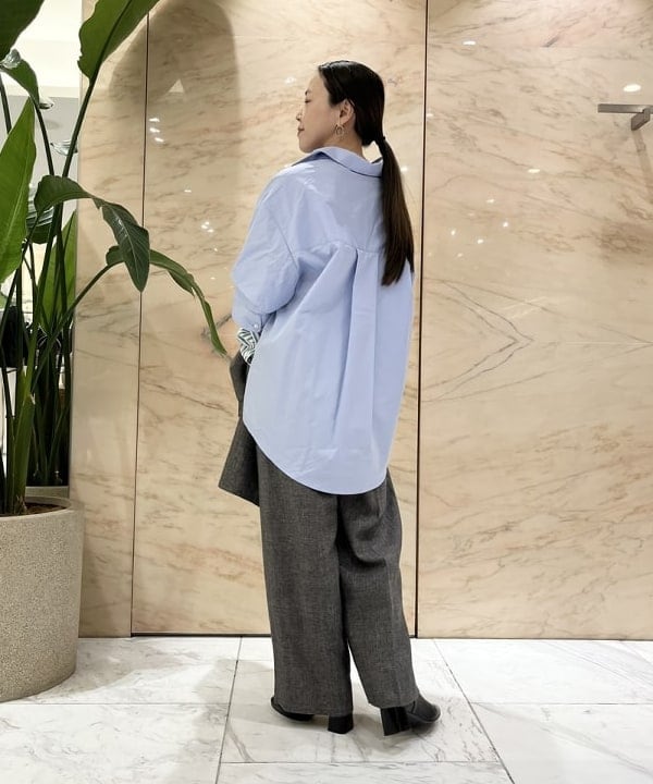 関 桂子さんの「BEAMS WOMEN｜ATON / ウール リネン チェック パンツ」を使ったコーディネート