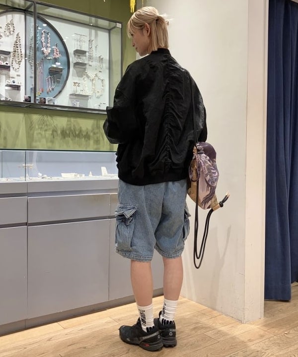 イトウミサキさんの「BEAMS WOMEN｜シャーリング MA-1 ブルゾン」を使ったコーディネート