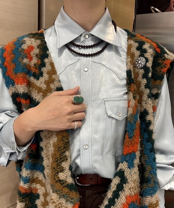 吉野 多恵さんの「BEAMS WOMEN｜サテン ウエスタン シャツ」を使ったコーディネート