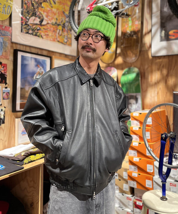 BAKU(東江 漠)さんの「BEAMS WOMEN｜ワイドフィット 4ポケット レザー ブルゾン」を使ったコーディネート