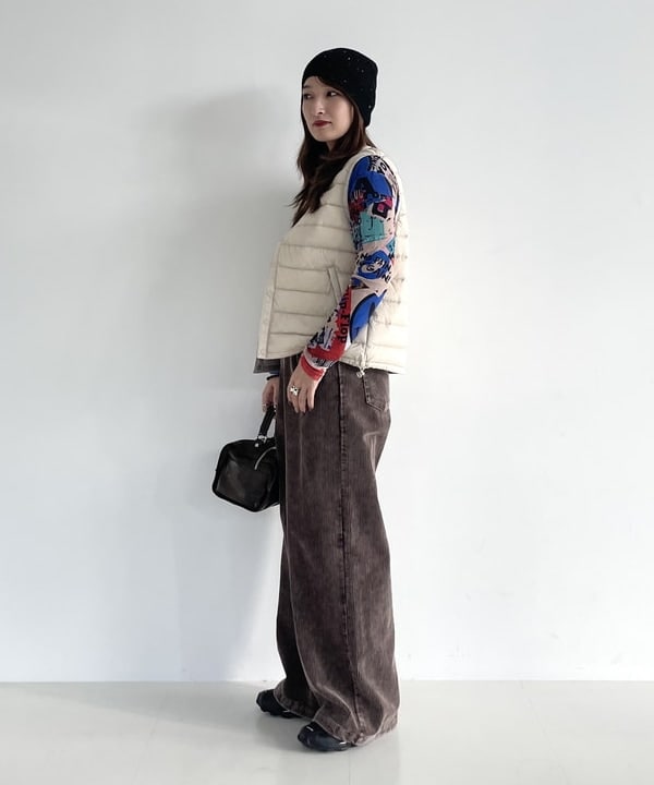 松本 佳菜子さんの「BEAMS WOMEN｜DANTON / CREWNECK INNER DOWN VEST」を使ったコーディネート