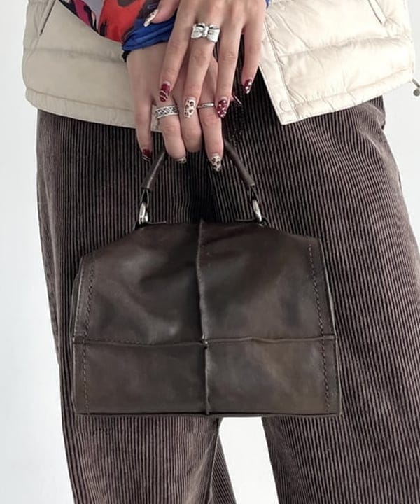 松本 佳菜子さんの「BEAMS WOMEN｜DANTON / CREWNECK INNER DOWN VEST」を使ったコーディネート