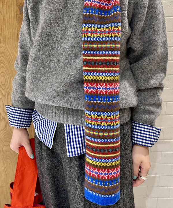 ナツハさんの「BEAMS WOMEN｜【別注】ROBERT MACKIE / フェアアイル マフラー」を使ったコーディネート