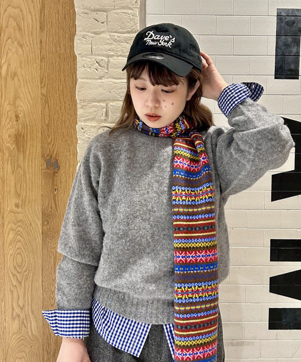 ナツハさんの「BEAMS WOMEN｜【別注】ROBERT MACKIE / フェアアイル マフラー」を使ったコーディネート