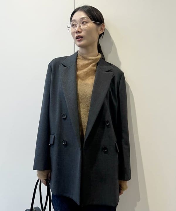 隈元 楓さんの「BEAMS WOMEN｜ダブルクロス ロング ジャケット」を使ったコーディネート