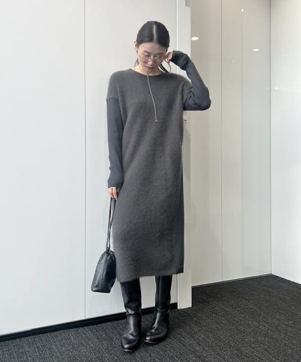 隈元 楓さんの「BEAMS WOMEN｜フラッフィ クルーネック ニット ワンピース」を使ったコーディネート