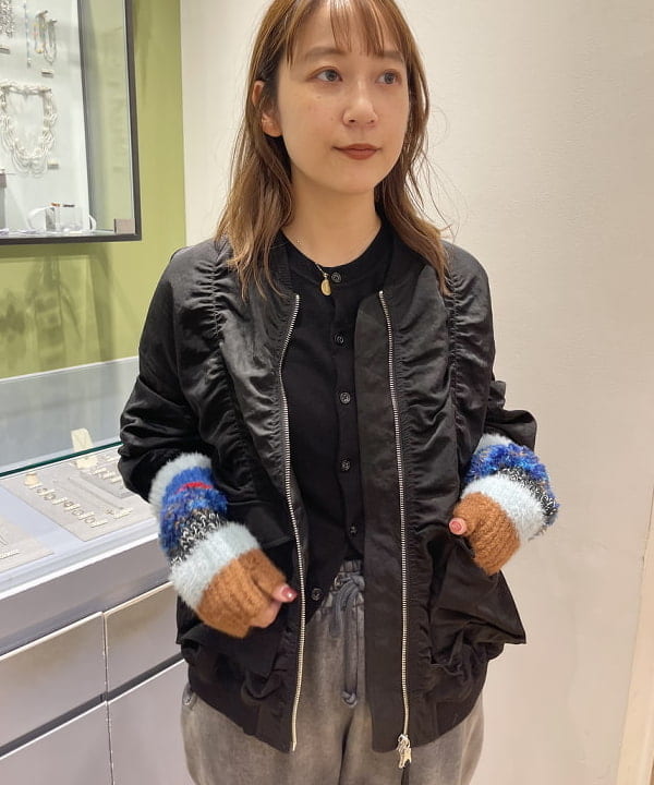 大木さんの「BEAMS WOMEN｜シャーリング MA-1 ブルゾン」を使ったコーディネート