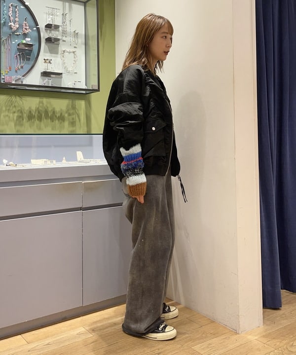 大木さんの「BEAMS WOMEN｜シャーリング MA-1 ブルゾン」を使ったコーディネート