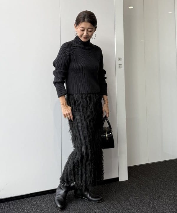 桑原 ふみさんの「BEAMS WOMEN｜サイドジップ リブ プルオーバー ニット .M」を使ったコーディネート