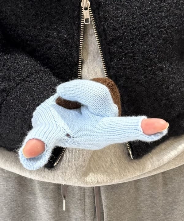 マツミヤさんの「BEAMS WOMEN｜ループ シャギー ジップ ブルゾン」を使ったコーディネート