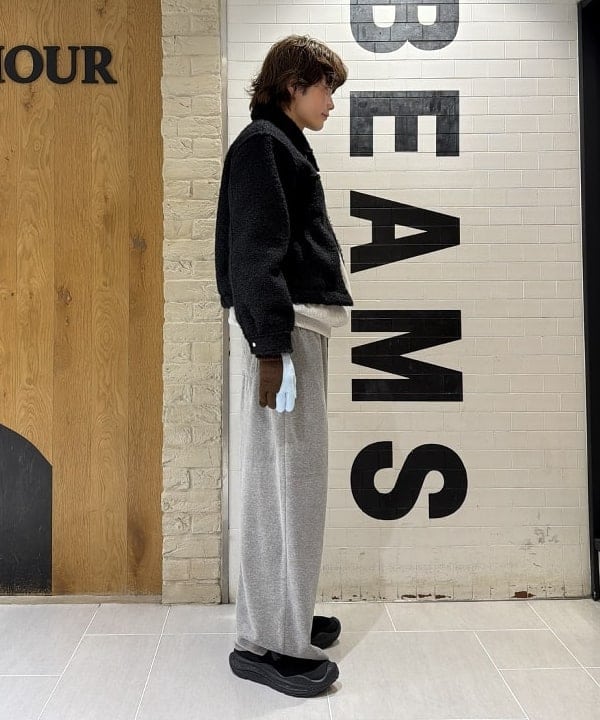 マツミヤさんの「BEAMS WOMEN｜ループ シャギー ジップ ブルゾン」を使ったコーディネート