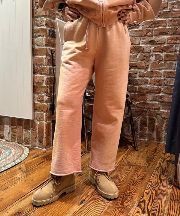 Heg.さんの「BEAMS WOMEN｜【別注】Clarks ORIGINALS / Desert Boot GORE-TEX（R）」を使ったコーディネート