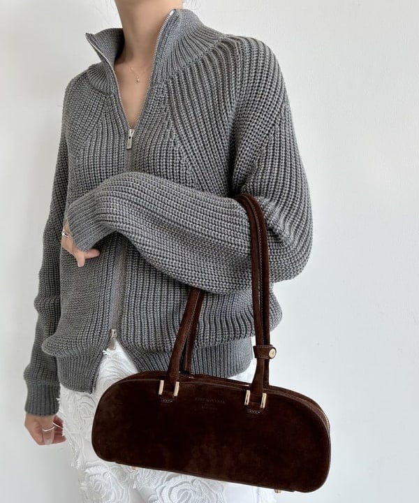 中丸　栞さんの「BEAMS WOMEN｜BATONER / ドライバーズ ニット」を使ったコーディネート