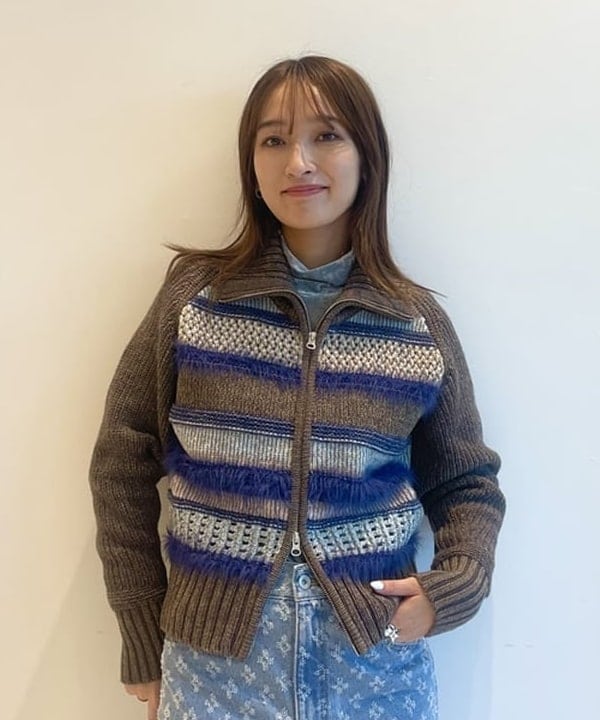 松本 佳菜子さんの「BEAMS WOMEN｜【別注】BOUSSOLE / ボーダージップ ニット カーディガン」を使ったコーディネート
