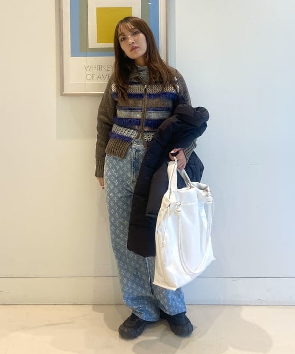 松本 佳菜子さんの「BEAMS WOMEN｜【別注】BOUSSOLE / ボーダージップ ニット カーディガン」を使ったコーディネート