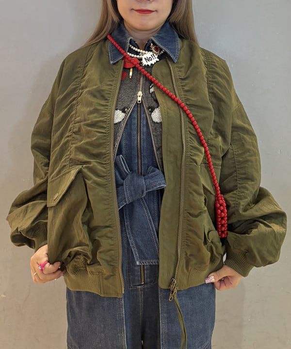 オカベ　アヤカさんの「BEAMS WOMEN｜シャーリング MA-1 ブルゾン」を使ったコーディネート