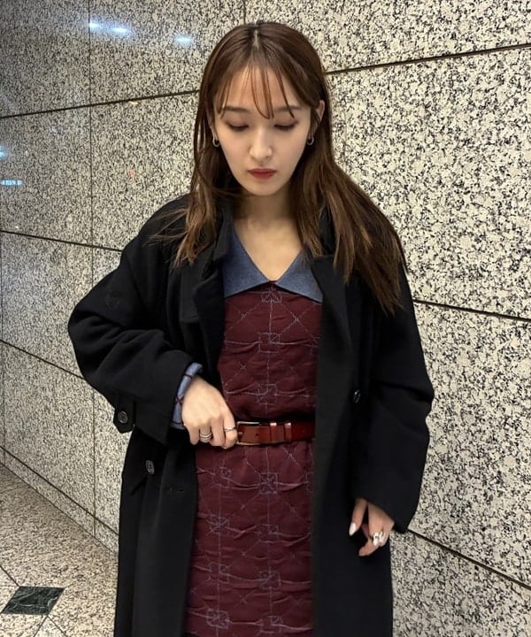 松本 佳菜子さんの「BEAMS WOMEN｜スタンドカラー ダブル コート」を使ったコーディネート
