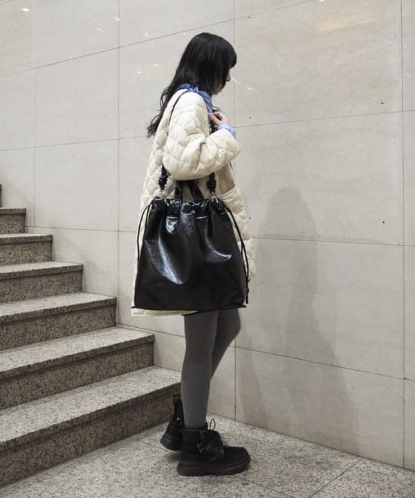 加歩さんの「BEAMS WOMEN｜フリルカラー リボン ブラウス」を使ったコーディネート