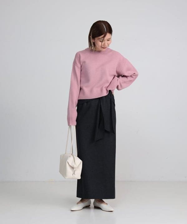 AONO SHIKAMAさんの「BEAMS WOMEN｜7ゲージ ウール クルーネック プルオーバー」を使ったコーディネート