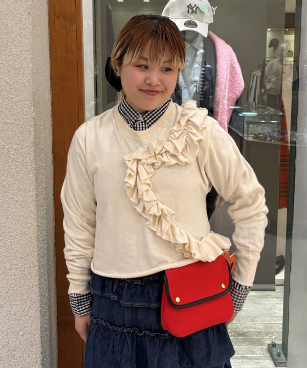 大石彩可さんの「BEAMS WOMEN｜100/2 ギンガムチェック ボタンダウン シャツ」を使ったコーディネート