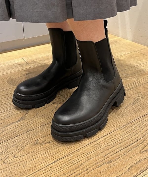 ゆいさんの「BEAMS WOMEN｜シャーリング MA-1 ブルゾン」を使ったコーディネート