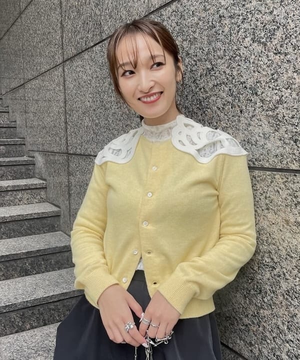 松本 佳菜子さんの「BEAMS WOMEN｜リボン チェーン バッグ」を使ったコーディネート