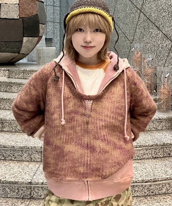 小原 もこさんの「BEAMS WOMEN｜カスリ モヘア ベースボール」を使ったコーディネート