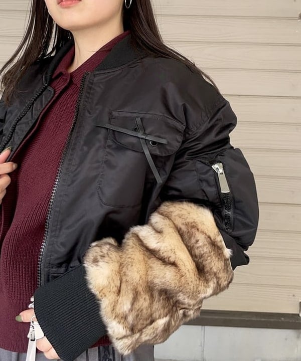 カタヤマ アヤさんの「BEAMS WOMEN｜【別注】FRED PERRY / Tipped Collar Cardigan」を使ったコーディネート