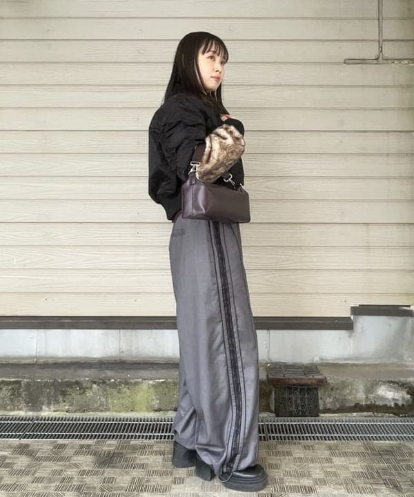 カタヤマ アヤさんの「BEAMS WOMEN｜【別注】FRED PERRY / Tipped Collar Cardigan」を使ったコーディネート