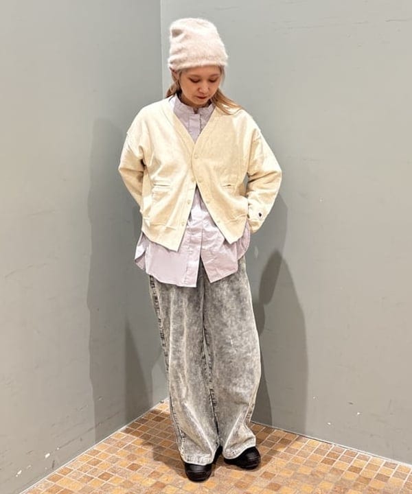 YABUさんの「BEAMS WOMEN｜【別注】Champion / リバースウィーブ(R) カーディガン」を使ったコーディネート