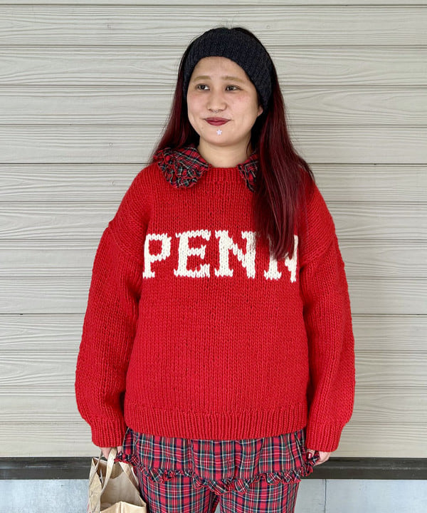 Kyooka Sayakaさんの「BEAMS WOMEN｜【別注】THE BOOKSTORE / Hand Logo Sweater 25FW」を使ったコーディネート