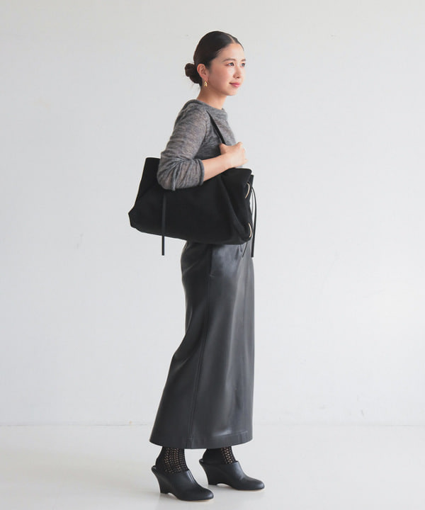 佐藤 美樹さんの「BEAMS WOMEN｜モヘヤ オフ タートル プルオーバー」を使ったコーディネート