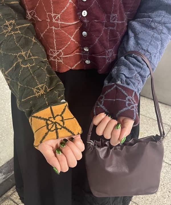 中平 あみさんの「BEAMS WOMEN｜【別注】YanYan / June collared cardigan」を使ったコーディネート