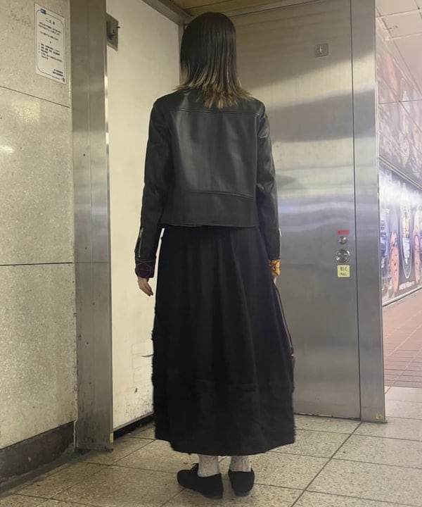 中平 あみさんの「BEAMS WOMEN｜【別注】YanYan / June collared cardigan」を使ったコーディネート